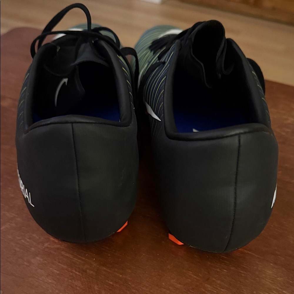 Nike Men's Black and Blue Soccer Shoes - Picture 5 of 7